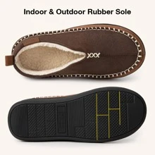 EverFoams Men's Moccasin Slippers Memory Foam Indoor/Outdoor Warm Suede House Shoes With Fuzzy Sherpa Lining - Café - Visão 3