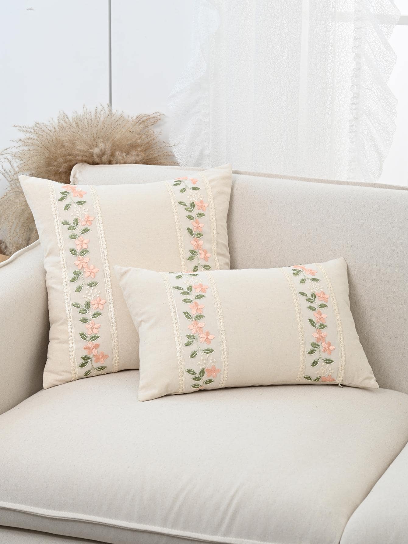 1 vỏ gối thắt lưng thêu hoa không có chất độn - Màu Hồng baby - Xem 1