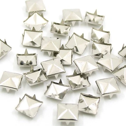 100入組/包6/7/8/10/12毫米四爪鉚釘，適用於衣服、鞋子、箱包和帽子