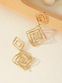 1pair Multilayered Metal Hollow Out Earrings For Women - Yellow Gold - View 4