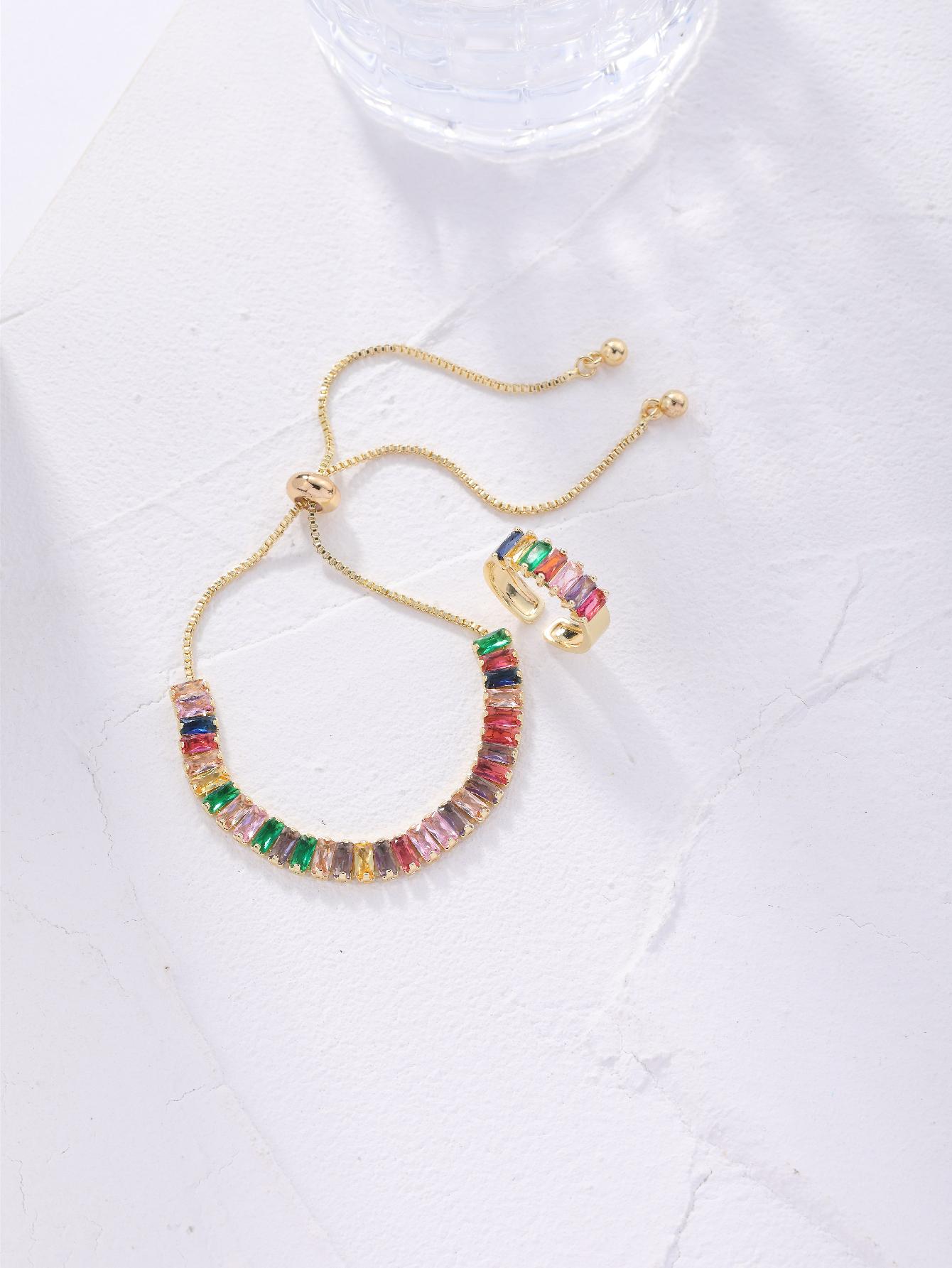 أسوارة وخاتم من الزيركون