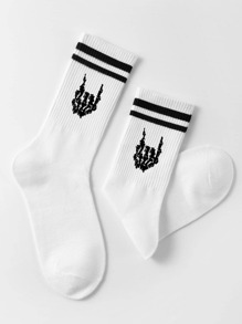 1 Pair Men/Unisex Crew Socks With Halloween Skeleton Hand Pattern, Soft Breathable Sports Socks Suitable For Students, Adults, Holiday Gift And Daily Wear, Fall