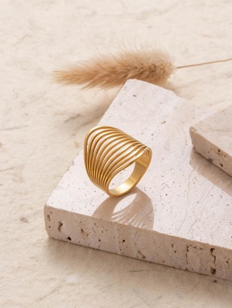 1pc Women's Fashionable Exaggerated Hollow Wave Geometric Line Stainless Steel Ring