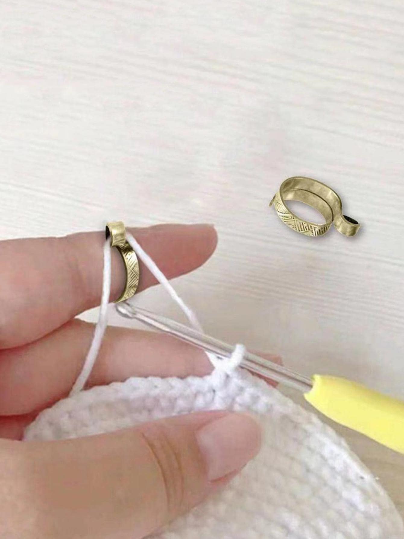 1 Chiếc Nhẫn Vàng Sáng Tạo Móc, Hợp Kim Kẽm Dụng Cụ Đan Di Động Hộ Gia Đình - Vàng - Xem 1