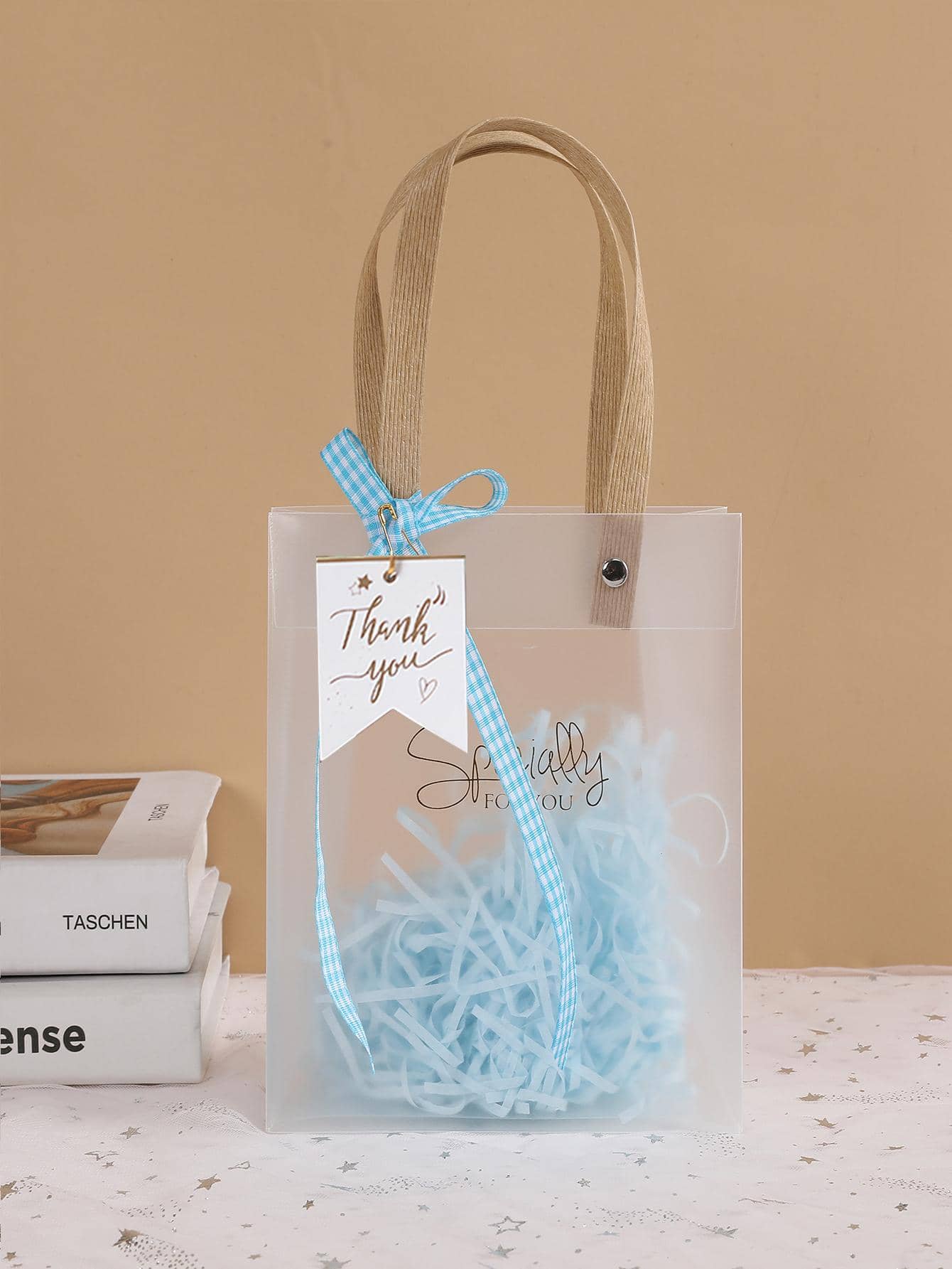 1入組透明禮品袋帶禮品標籤和填充物簡約風透明禮品包裝袋適用於生日派對 - 淺藍色 - 查看 1