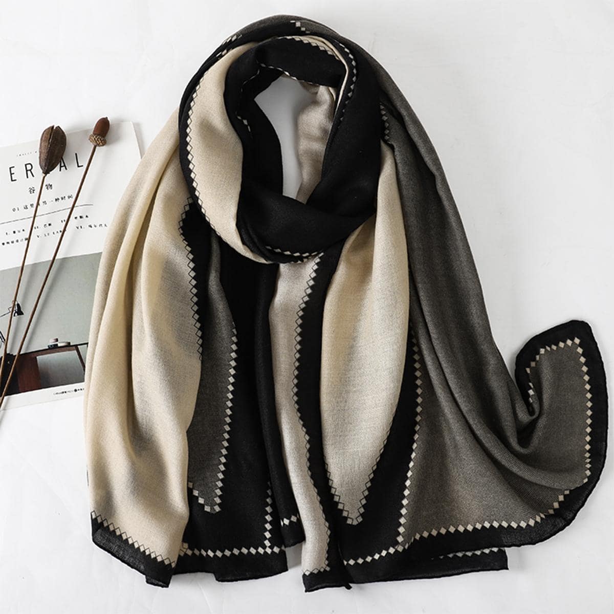 1pc Women Color Block Fashionable Scarf For Daily Life - Grey - View 1