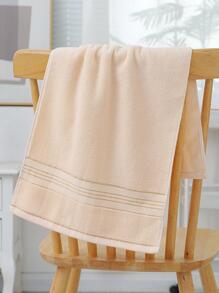 单条浴巾/浴巾和两件套（浴巾+面巾），双面设计，金色缎带饰边，厚实吸水，柔软亲肤，适合家庭/浴室使用，可用于家居浴室装饰、返校季、美容院、酒店、运动场所等，是居家必备的毛巾、护肤浴巾/浴巾套装。