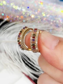 一对优雅的立方氧化锆耳环，适合女性佩戴，适用于婚礼、订婚、周年纪念日、情人节和其他场合。 - 金黃色 - 查看 7