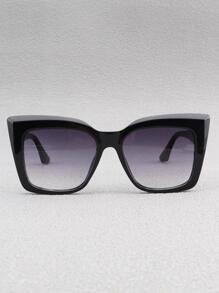 1副女性貓眼框架時尚太陽眼鏡適合夏天