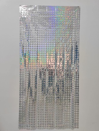 1入組塑膠流蘇現代素色鋁箔窗簾適合派對