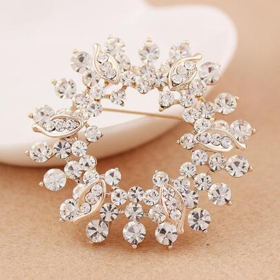 1pc Glamorous Zinc Alloy Rhinestone Flower Decor Brooch For Women For Daily Decoration Valentines,Mom,Mother,Mother's Day,Gift