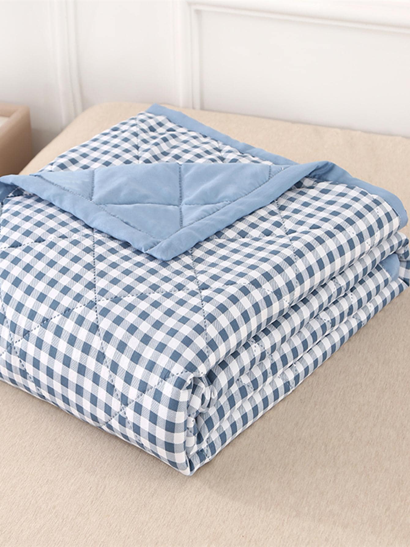 1pc Fabric Bedspread, Modern Gingham Comfortable Quilt For Bed - Multicolor - View 1