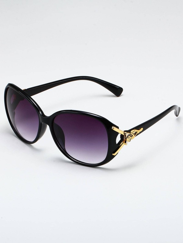 زوج واحد من نظارات شمس نسائية بتصميم رأس ثعلب مستديرة من البولي كربونات، ديكور أزياء، مناسبة للسفر والشاطئ، إكسسوارات نسائية، نظارات شمس قاعدية تناسب الكنزات والجينز وبنطلونات البلوز والسترات والفساتين وقمصان الأكمام الطويلة، تصميم أنيق مناسب للحفلات وأنشطة العائلة والسفر والعطلات الصيفية وأنشطة الهواء الطلق