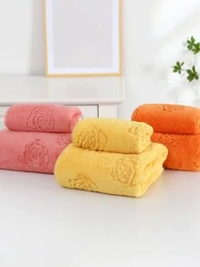 1pc Soft & Absorbent Coral Fleece Towel, Quick Dry, Romantic Love, Rose Or Butterfly Jacquard Pattern, Ideal Valentine's Day Gift For Loved One - Face Towel Or Bath Towel Shower Towels For Beauty Salon, Hotel Sports,Home Essentials, Towel, Skin Care Bath Towel Sheet