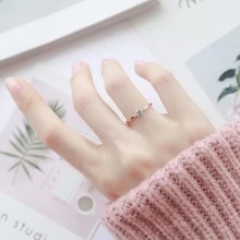 1入組時尚不銹鋼方晶鋯石裝飾戒指適合女士適用於女朋友禮品 - 玫瑰金 - 查看 5