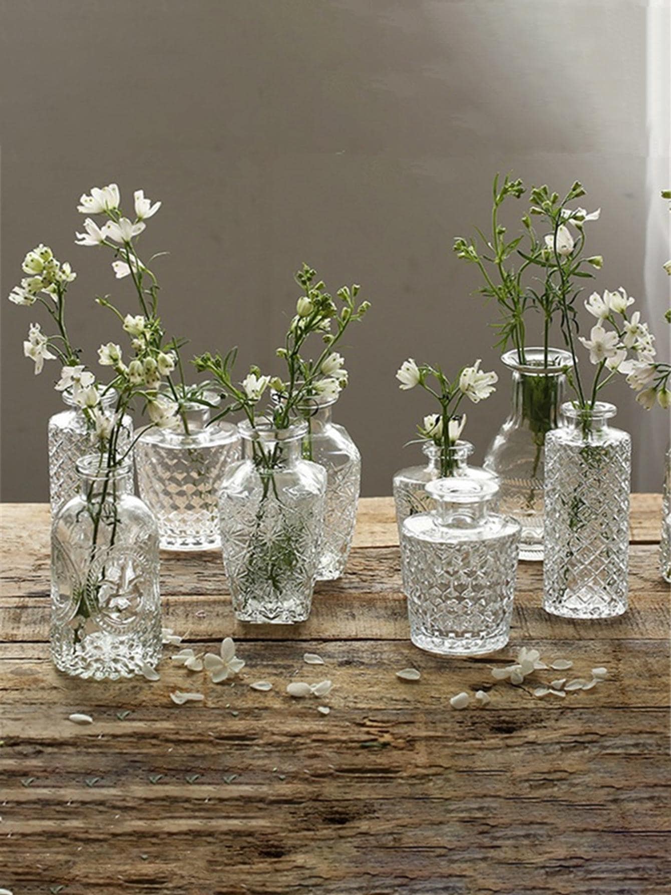 1 bình hoa trong suốt - Trong sáng - Xem 1