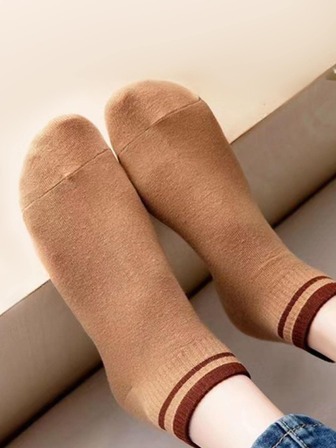 1pair Women Striped Casual Ankle Socks For Summer