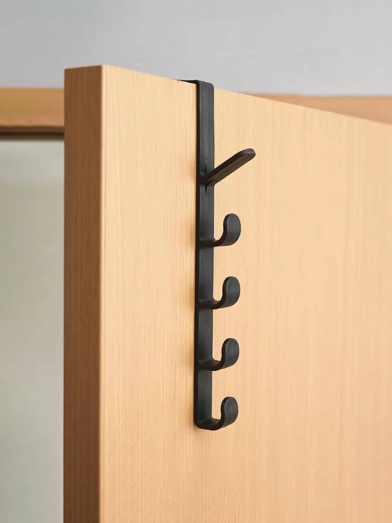 1pc Solid Color Wall Hook - Black - View 1