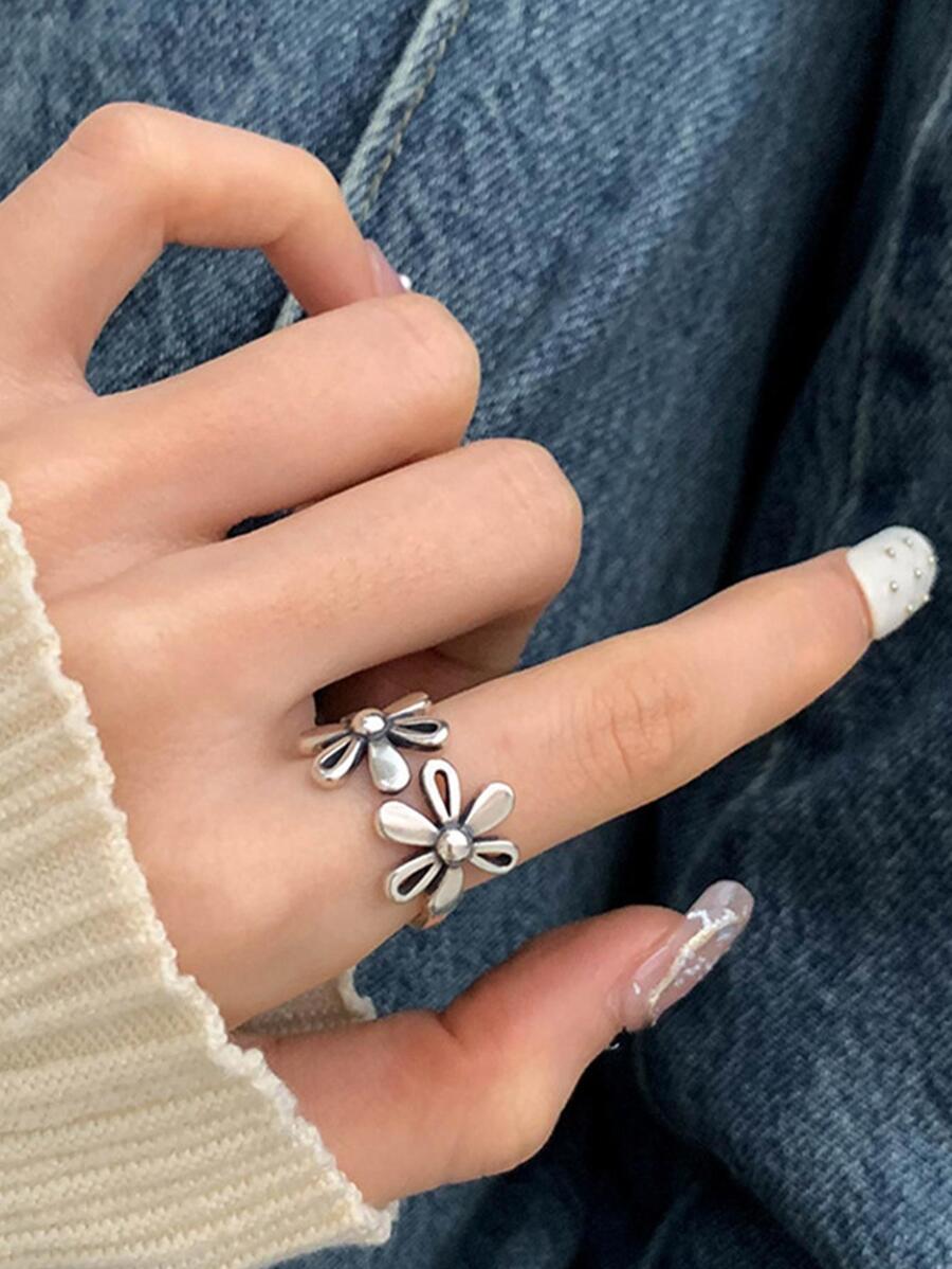 1pc Creative Personalized Hollow Out Petals Design Women Ring, Suitable for Daily & Party & Festival, Great Gift