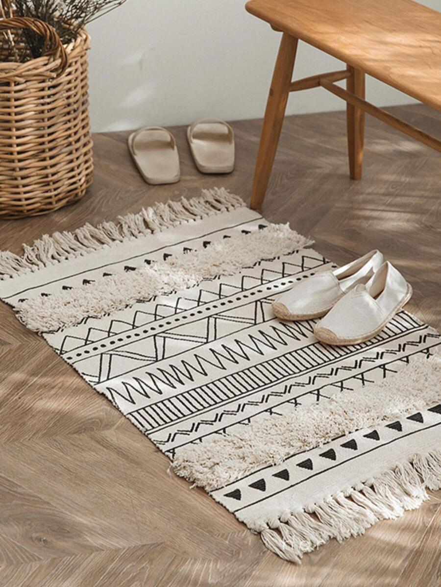 1pc Geometric Pattern Tassel Decor Rug, Boho Geometric Pattern Floor Mat For Living Room And Bedroom - White - View 1