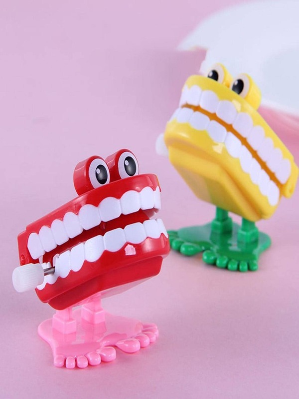 1pc Cartoon Design Tricky Toy