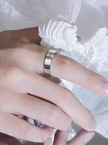 1 pieza Anillo incrustado con cristal de acero inoxidable, adecuado para fiestas y baile, anillo de piedra preciosa elegante, resistente a la decoloración, anillo de moda, regalo perfecto para el Día de San Valentín, anillo liso con incrustaciones de estilo empresarial vintage , anillo de dedo elegante y único con Rhinestone para compromiso y boda, accesorio empresarial casual europeo y americano, anillo de dedo simple de moda coreana para hombres, joyería de anillo de estilo hip-hop ligero y lujoso, mamá, madre, Día de la Madre, regalo - Plateado - Ver 4