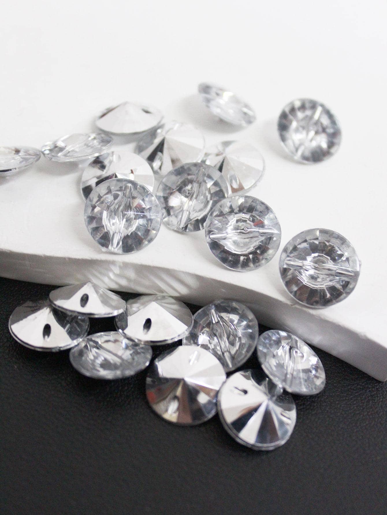 20入組/套PMMA鈕扣簡單清晰手工縫紉和縫紉工藝用品 - 無色 - 查看 1