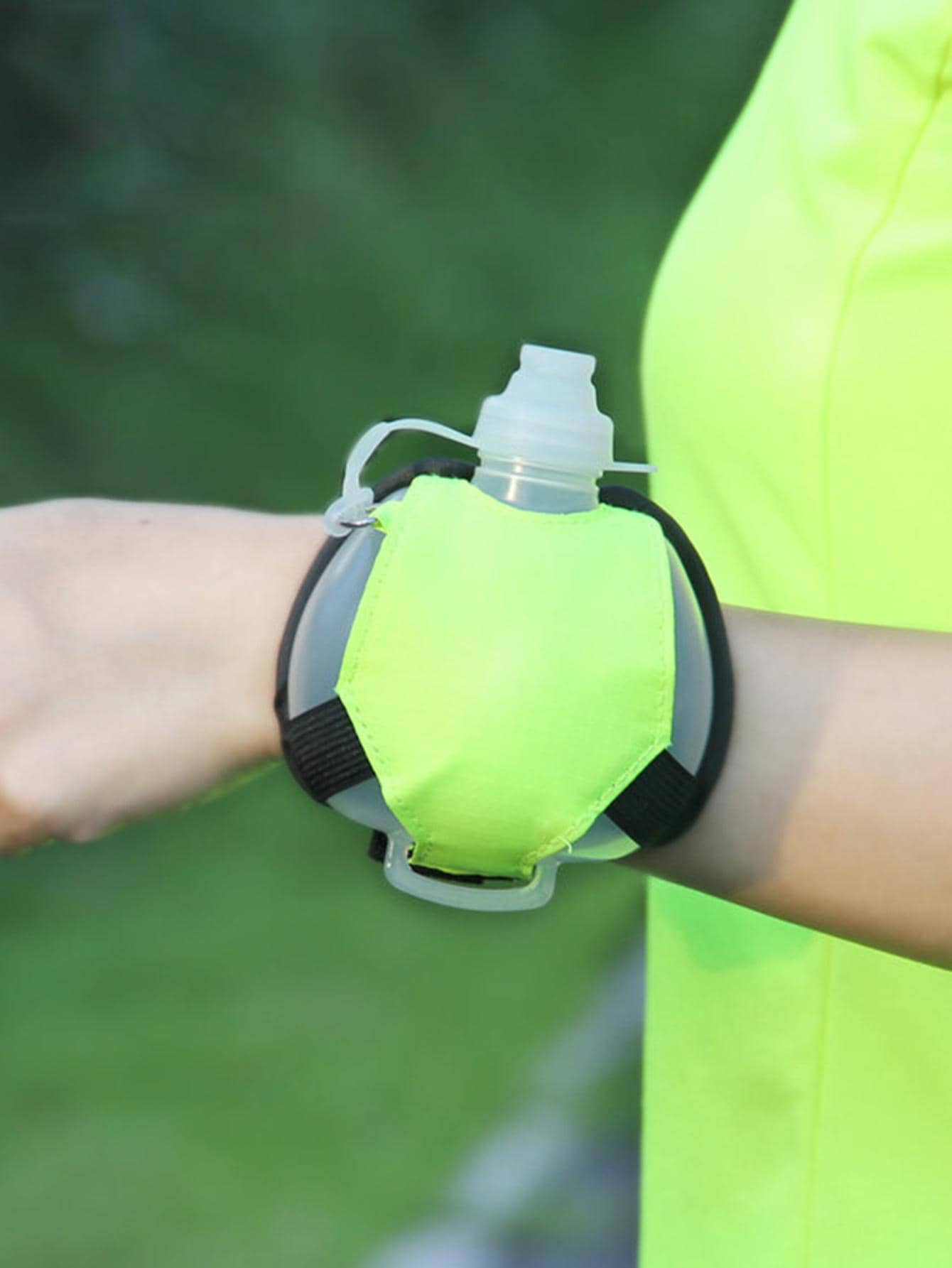 1 pieza Botella de agua portátil verde PP deportivo con muñequera para correr - Verde - Ver 1