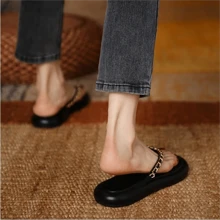 الموضة صنادل بأشرطة رفيعة الى ديكور سلسلة صنادل مسطح - الأسود - مشاهدة 4