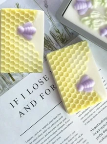 1pc Silicone Soap Mold, Creative Pink Honeycomb & Bee Design DIY Soap Mold For DIY - Grey - View 5