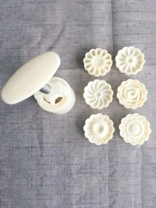 6pcs/set Flower Shaped Mooncake Mould, Hand-press Type, Non-stick Mold For Green Bean Ice Cream, Cartoon Design Baking Tools