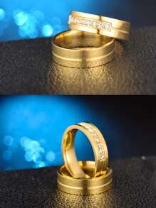 2 件情侣戒指套装 - 18K 镀金方晶锆石订婚/结婚戒指，钛钢时尚戒指，情人节、生日、友谊的优雅奢华礼物 - 金色 - 查看 6