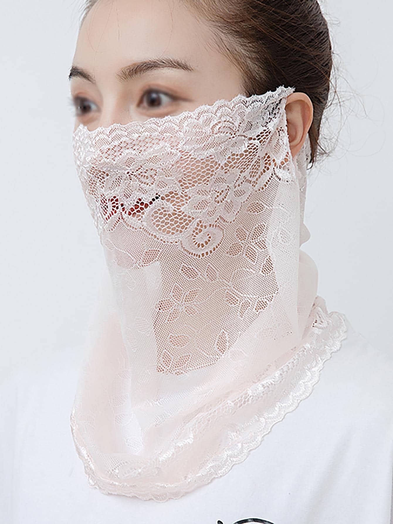 花卉刺繡蕾絲邊防曬鉤圍巾 - 米色 - 查看 1