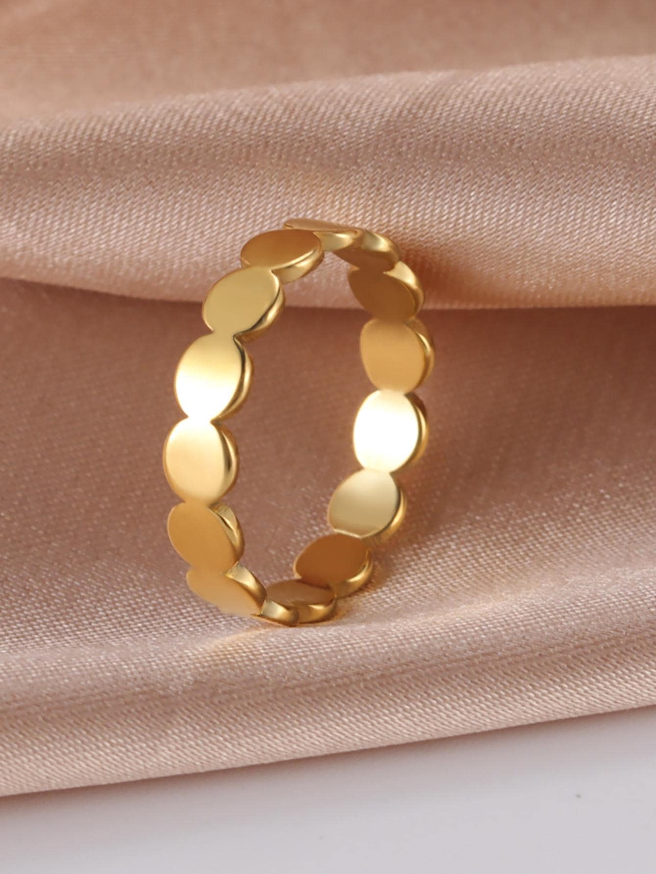 1pc Fashion Stainless Steel Round Decor Ring For Women For Birthday Gift