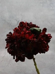 1 bó hoa giả, hoa giả màu đỏ tía lãng mạn dùng trang trí nhà cửa - Màu Đỏ Sâu - Xem 3