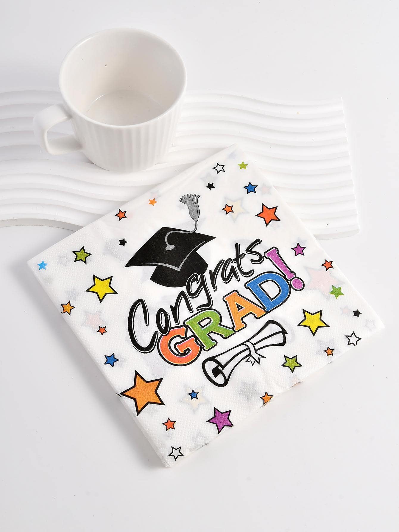 20入組字母圖案一次性餐巾白色紙質畢業派對餐巾 - 白色 - 查看 1