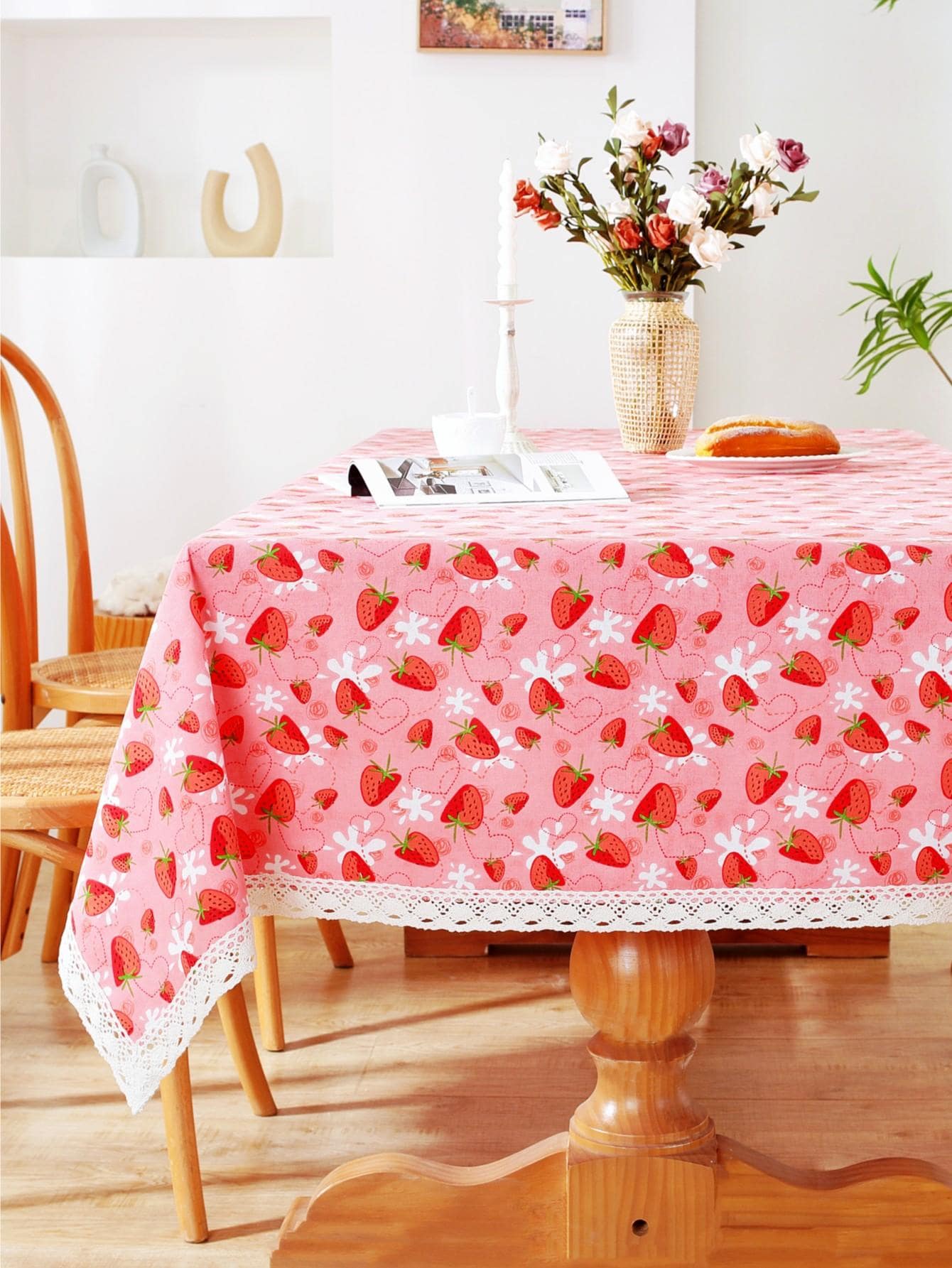 1 khăn trải bàn họa tiết dâu tây - Đỏ - Xem 1