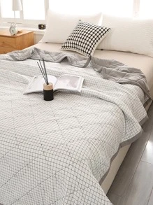 Skin-Friendly, Soft And Comfortable, One Piece Unbranded Style Multi-Colored Summer Quilt/Blanket/Lightweight Comforter Suitable For Family Bedroom, Living Room And Office - Multicolor - View 3