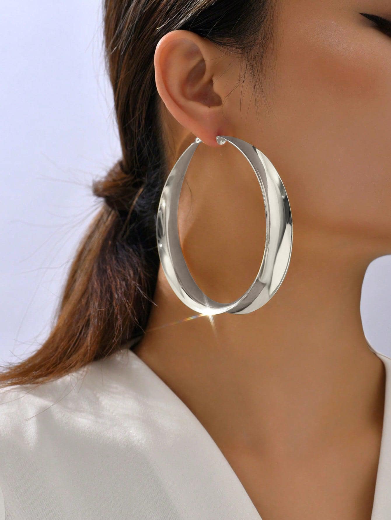極簡風格圓耳環 - 銀色 - 查看 1