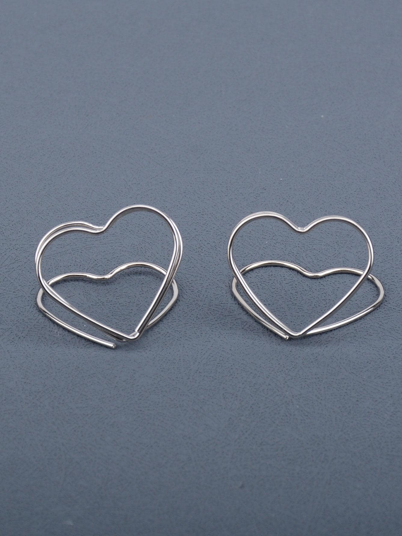 1 件銀色心型商務辦公桌配件美觀名片夾 - 銀色 - 查看 1