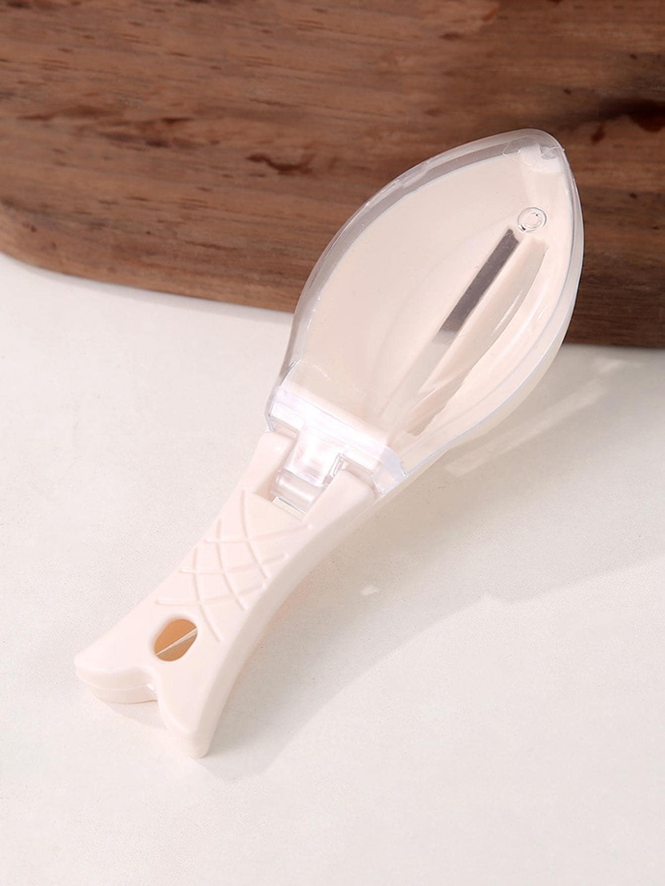 1入組FishDesign魚鱗去除工具，白色ABS廚房用手動魚鱗刨