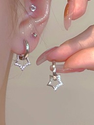 1 par Pendientes largos moda de acero inoxidable con estrella para mujeres para decoración diaria