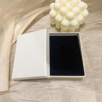 1入組白色紙矩形首飾包裝盒適合女士適用於耳環手環項鍊戒指收納