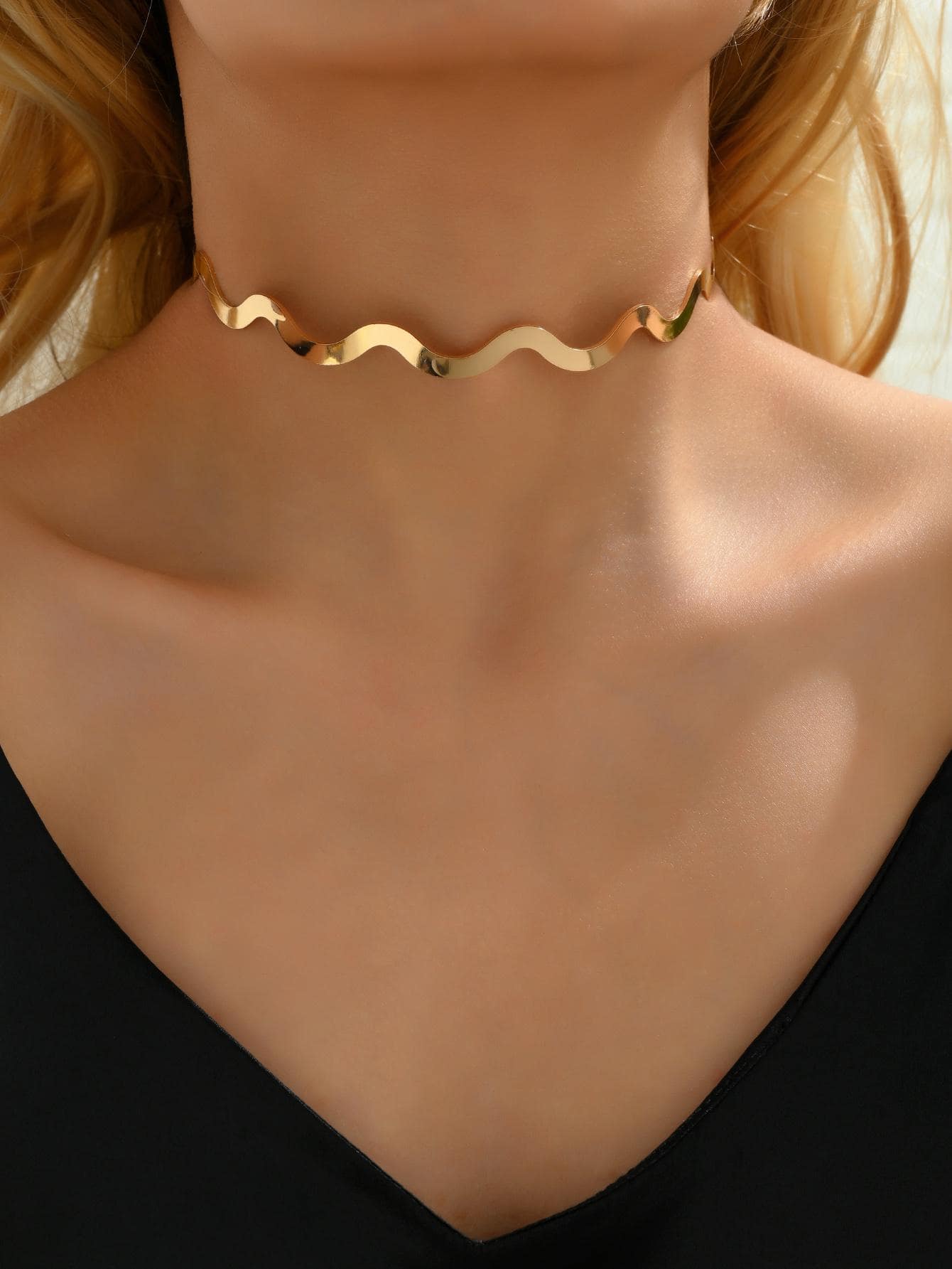 Wave Design Cuff Choker - Yellow Gold - View 1