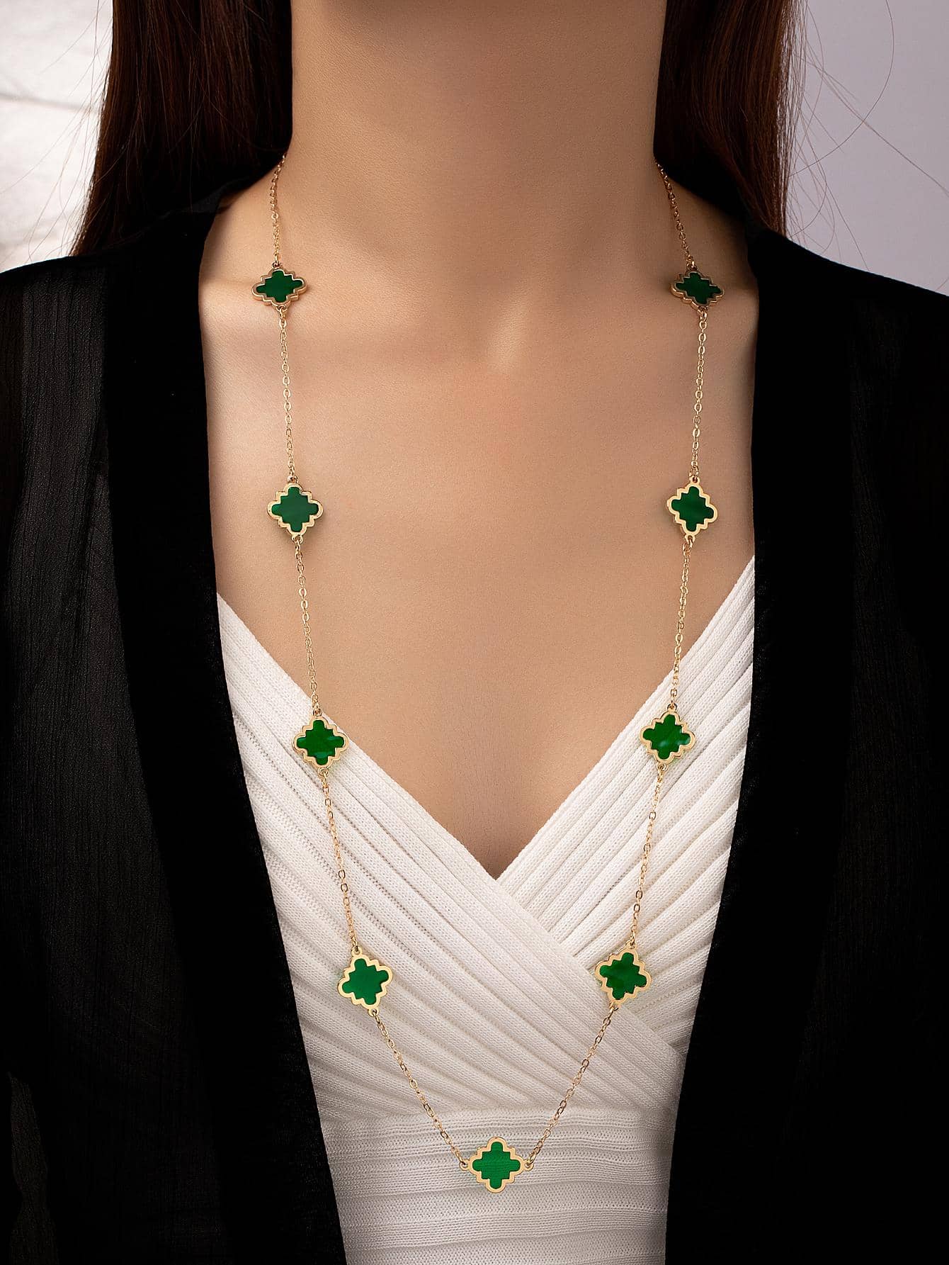 Collar con diseño geométrico - Verde - Ver 1