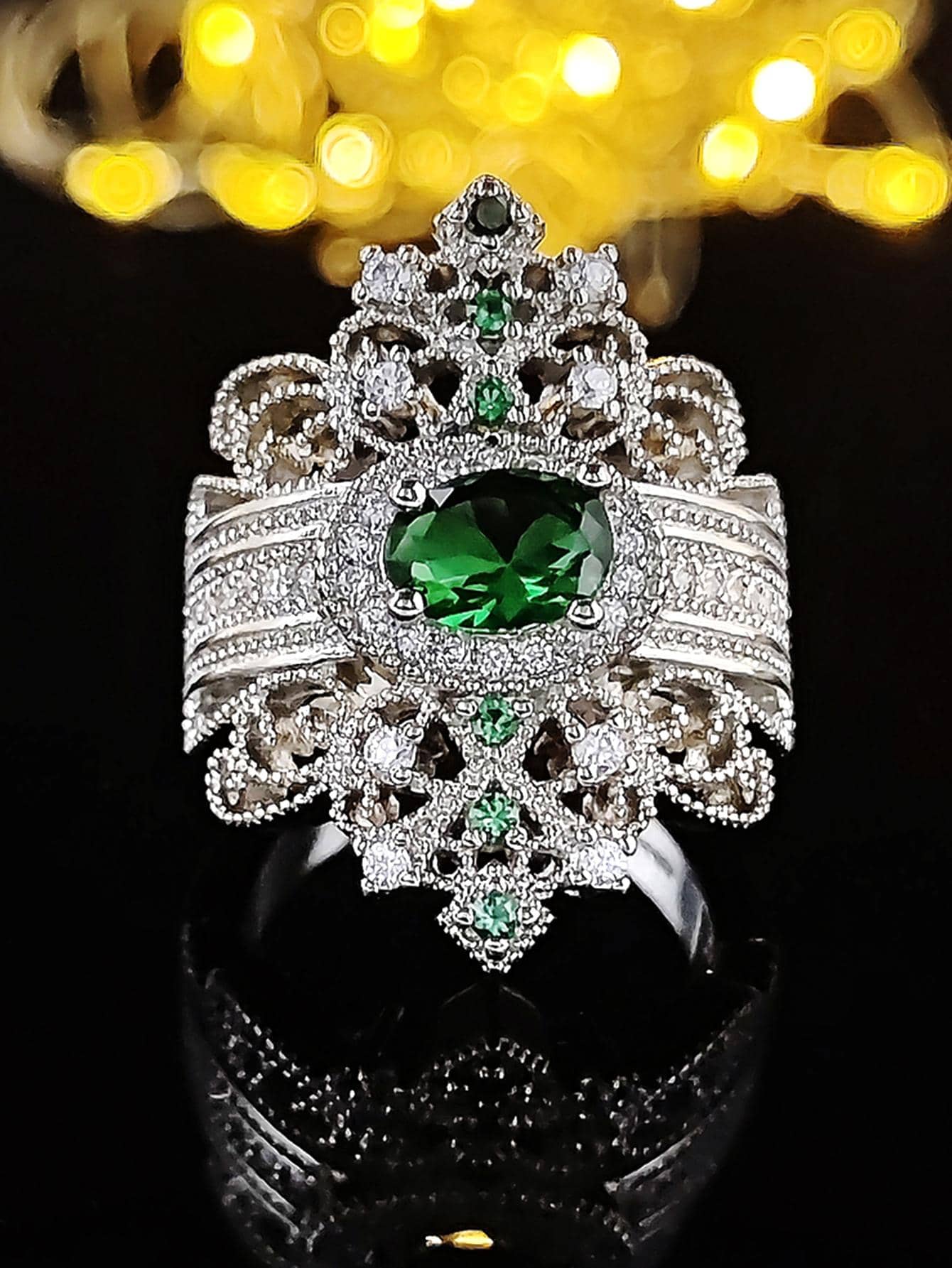 方晶鋯石裝飾戒指