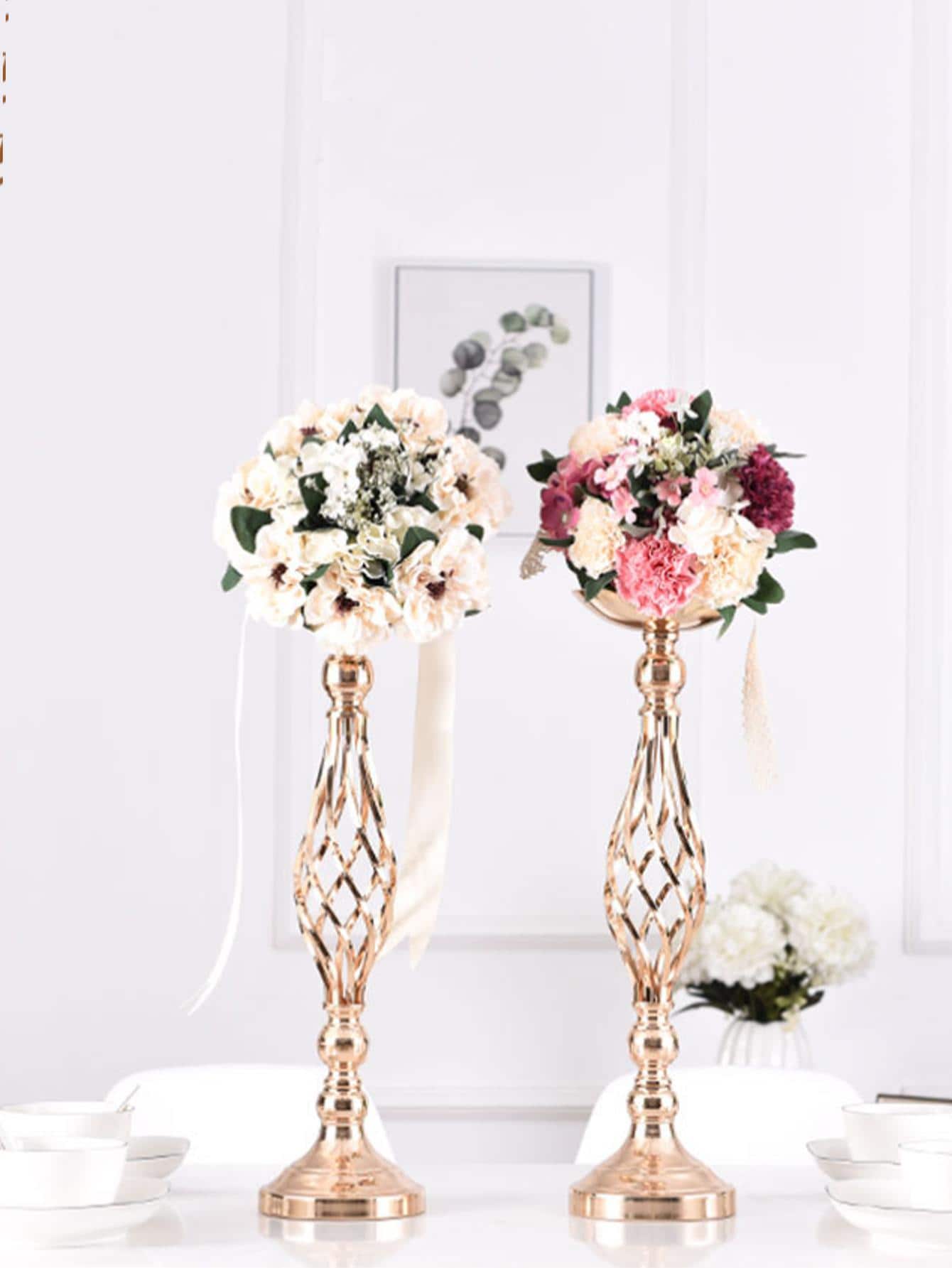 1入組鏤空復古設計裝飾用品現代鐵裝飾物件 - 金色 - 查看 1