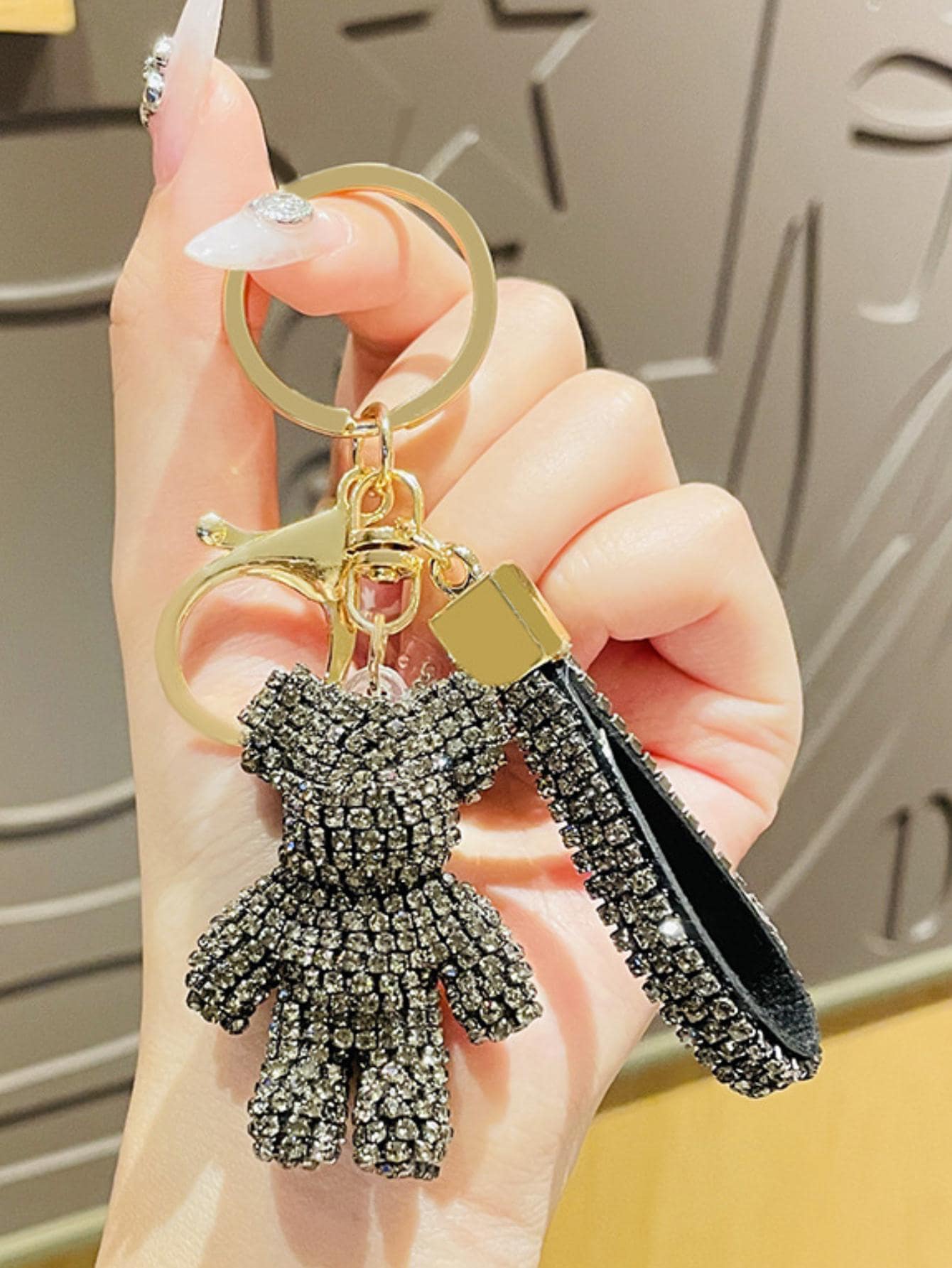 1 cái Phụ nữ Rhinestone Trang trí Bear Charm Móc khóa thời trang - Xám - Xem 1