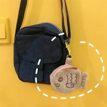 Ví đựng tiền xu hình cá nhỏ xinh xắn, túi nhung mềm mại có khóa kéo, nhẹ, nhỏ gọn, dễ thương, thích hợp mang đi du lịch, nghỉ lễ, Halloween, du lịch, quà sinh nhật cho thiếu nữ, phụ nữ, cô gái, thiếu niên. - Màu vàng - Xem 2