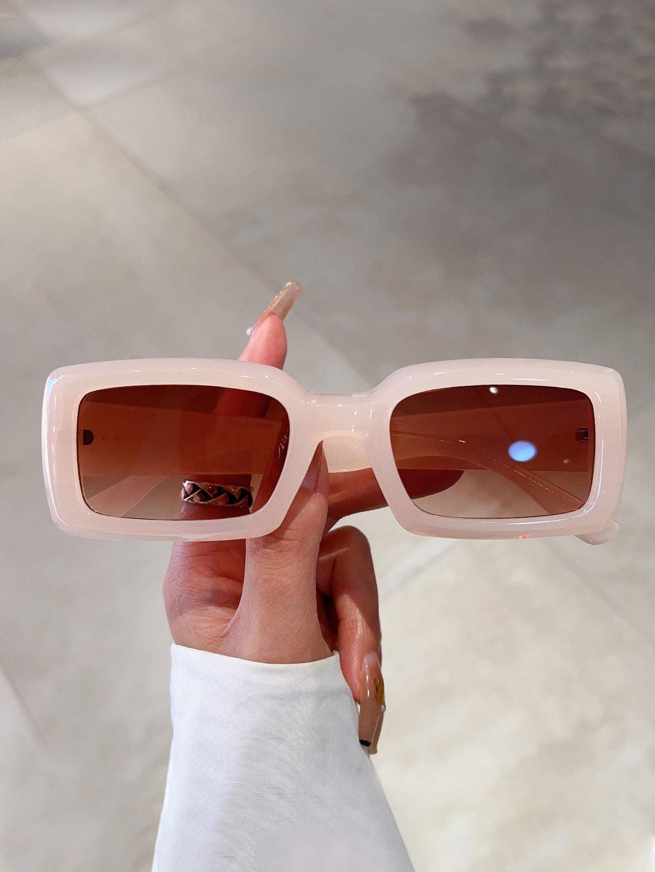 1副女士幾何框架波西米亞太陽眼鏡適用於日常生活 - 粉色 - 查看 1